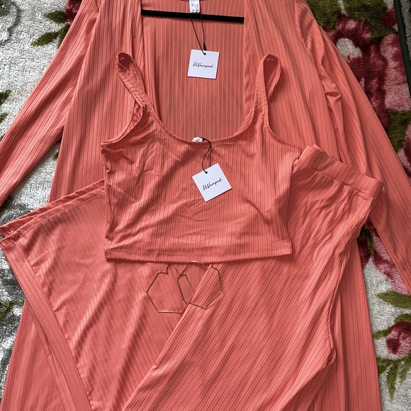 🔸REVAMPED - 3-Piece Orange Coat and Outfit - Picture 1 of 8